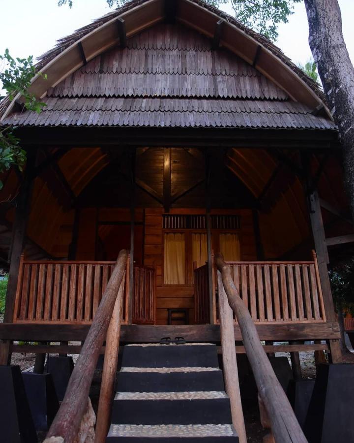 Sunari Beach Resort Selayar Matalalang 外观 照片