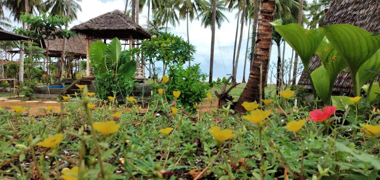 Sunari Beach Resort Selayar Matalalang 外观 照片